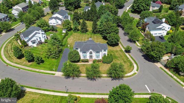 2 CHAMBERLIN CT, Cranbury, NJ 08512