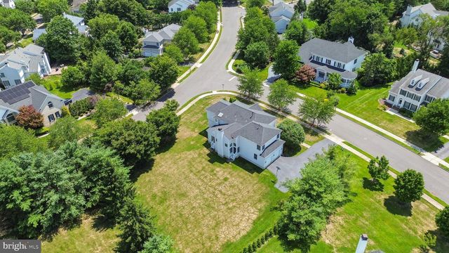 2 CHAMBERLIN CT, Cranbury, NJ 08512