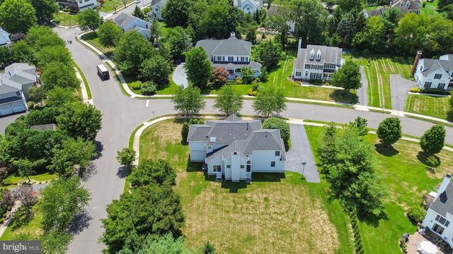 2 CHAMBERLIN CT, Cranbury, NJ 08512