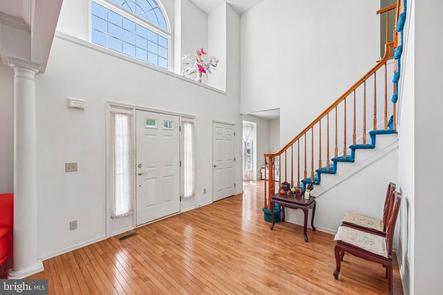 2 CHAMBERLIN CT, Cranbury, NJ 08512