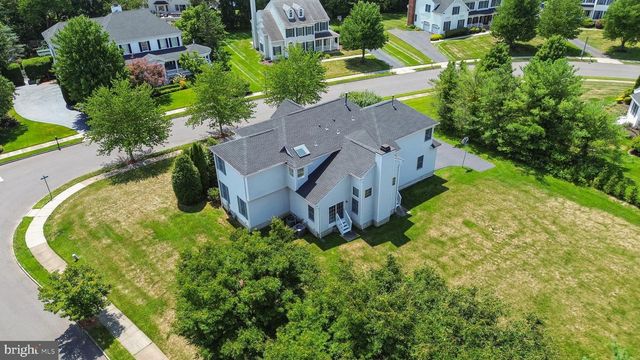 2 CHAMBERLIN CT, Cranbury, NJ 08512
