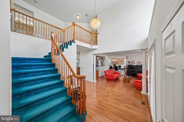 2 CHAMBERLIN CT, Cranbury, NJ 08512