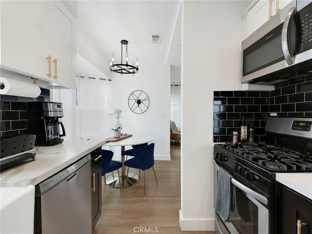 1021 E 65th Street, Inglewood, CA 90302