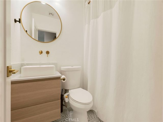 1021 E 65th Street, Inglewood, CA 90302