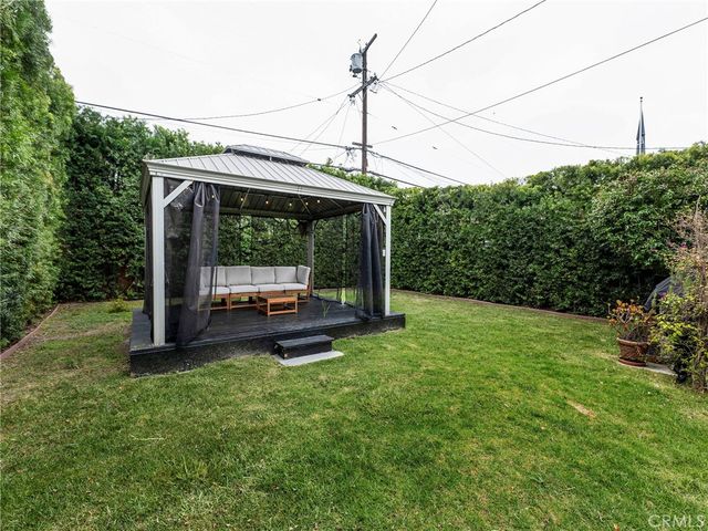 1021 E 65th Street, Inglewood, CA 90302