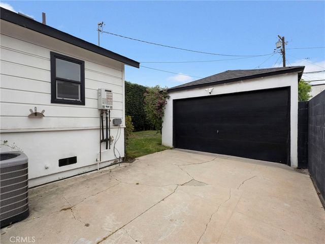 1021 E 65th Street, Inglewood, CA 90302