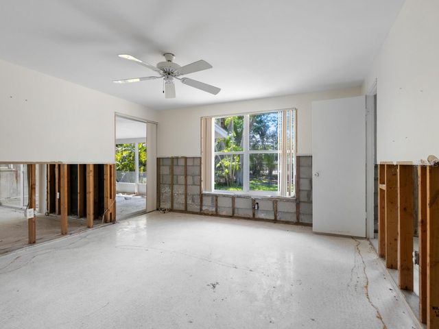 734 CANAL ROAD, Sarasota, FL 34242