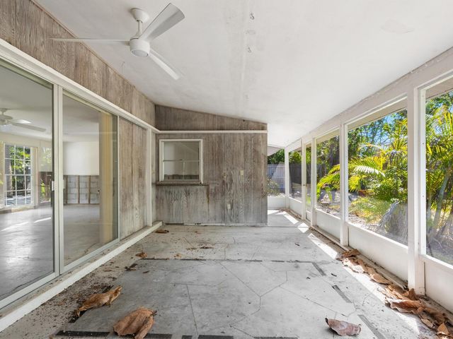 734 CANAL ROAD, Sarasota, FL 34242