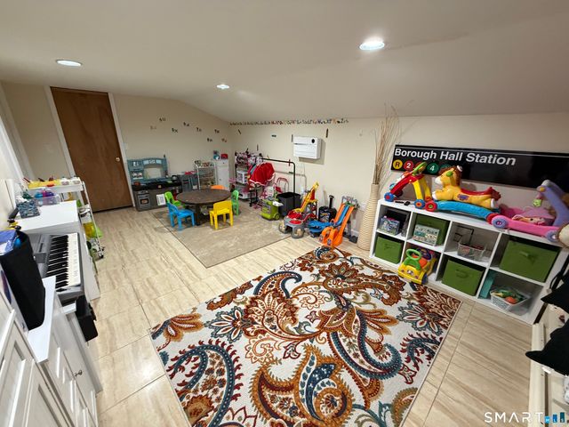 461 Spring Street 9G, Naugatuck, CT 06770