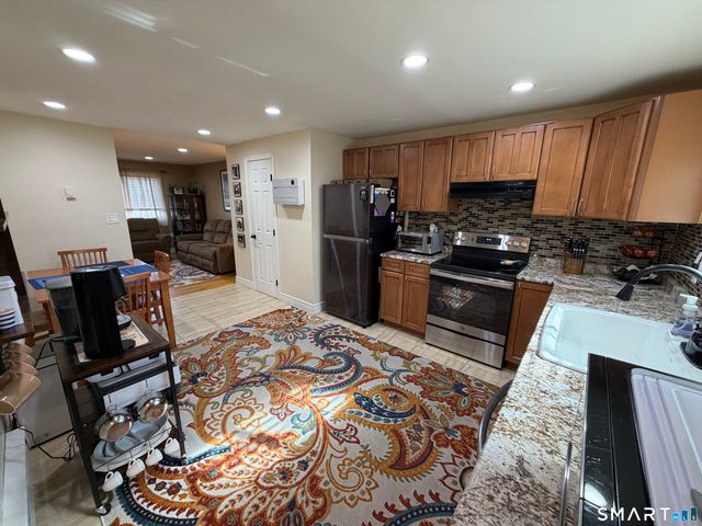 461 Spring Street 9G, Naugatuck, CT 06770