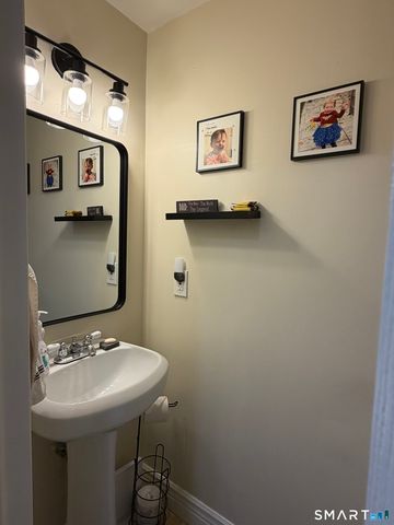 461 Spring Street 9G, Naugatuck, CT 06770