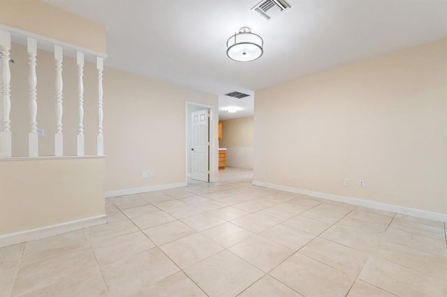 678 Riverside Drive, Palm Beach Gardens, FL 33410