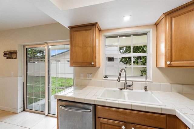 678 Riverside Drive, Palm Beach Gardens, FL 33410