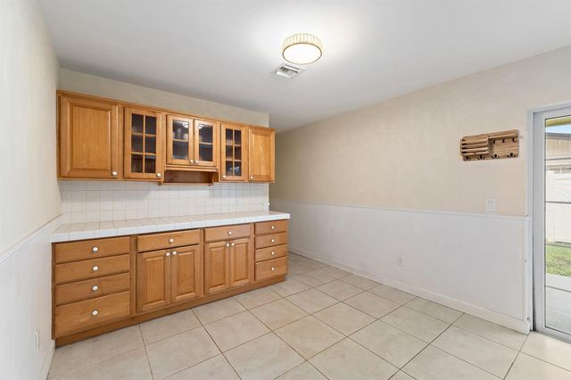 678 Riverside Drive, Palm Beach Gardens, FL 33410