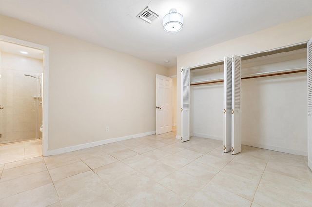 678 Riverside Drive, Palm Beach Gardens, FL 33410