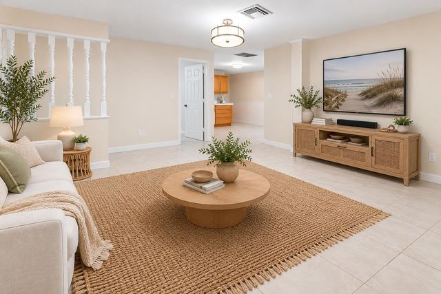 678 Riverside Drive, Palm Beach Gardens, FL 33410