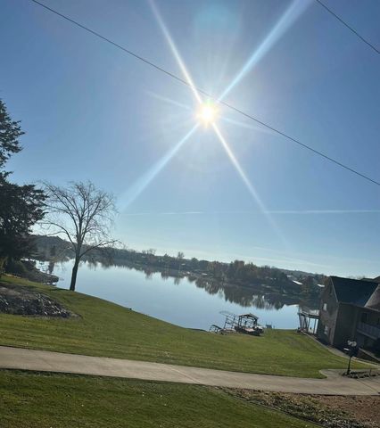 14235 Northmoor Drive, Cement City, MI 49233