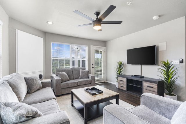 351 S Wildwood Drive 12-1, Branson, MO 65616