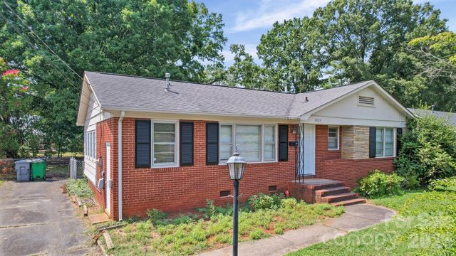 3029 Rosehill Drive, Charlotte, NC 28212