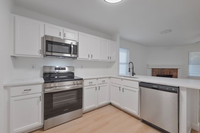 7908 Beef Creek Drive, Arlington, TX 76001