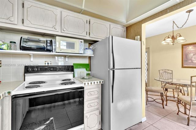 117 Westbury E 117, Deerfield Beach, FL 33442