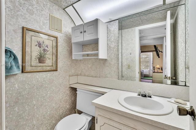 117 Westbury E 117, Deerfield Beach, FL 33442
