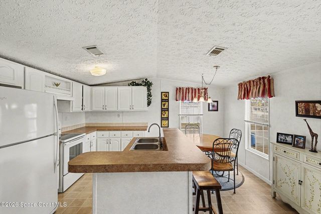 452 Holiday Park Boulevard NE, Palm Bay, FL 32907