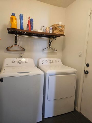 515 Quailbrush Drive NW, Albuquerque, NM 87121