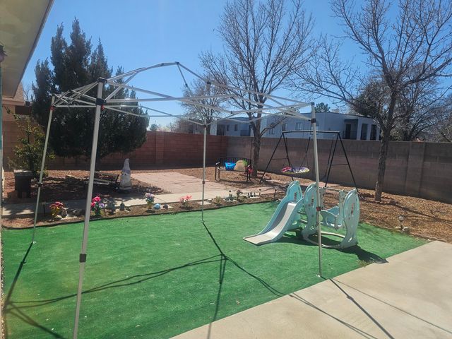 515 Quailbrush Drive NW, Albuquerque, NM 87121