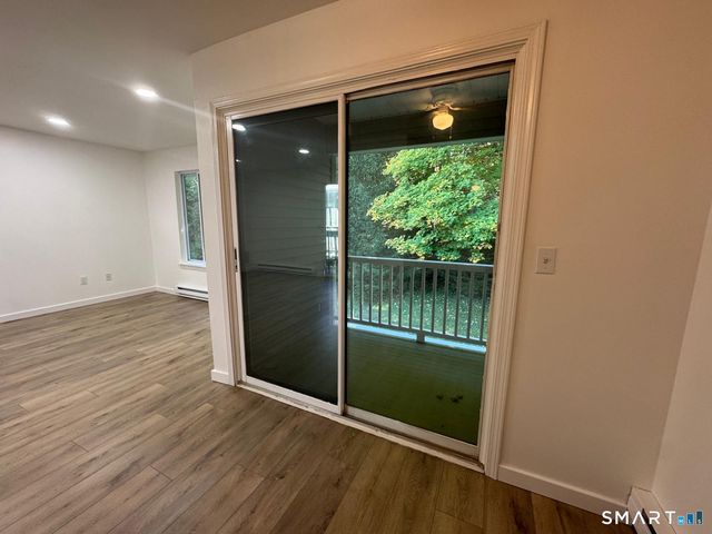 66 Nashville Road J, Bethel, CT 06801