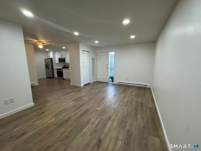 66 Nashville Road J, Bethel, CT 06801