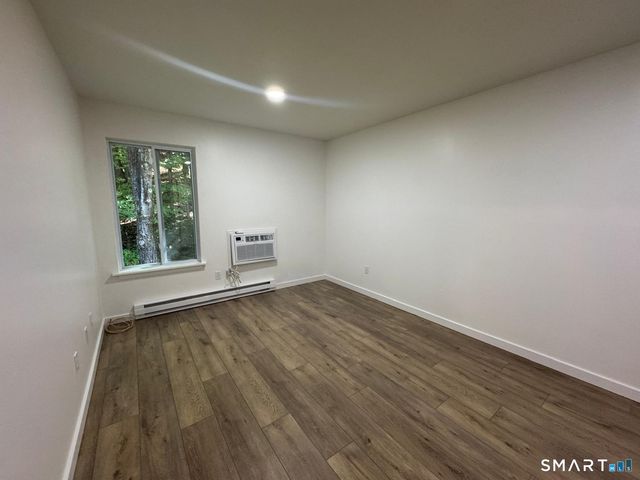 66 Nashville Road J, Bethel, CT 06801