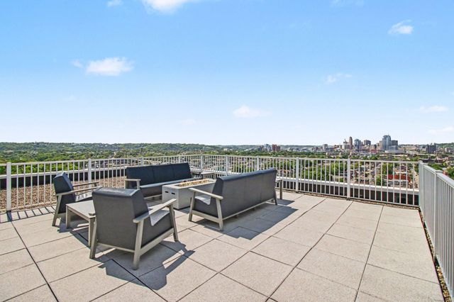 120 Main Street, 209, Newport, KY 41071