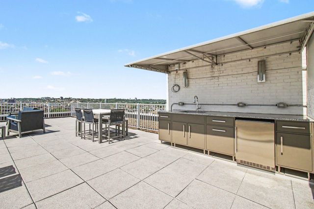 120 Main Street, 209, Newport, KY 41071