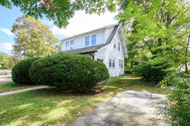 131 Mutton Ln, Weymouth, MA 02189