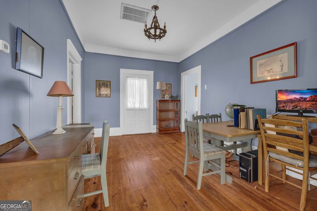 105 S Thomas Street, Elberton, GA 30635
