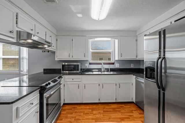 109 N 20th Ave., Hattiesburg, MS 39401