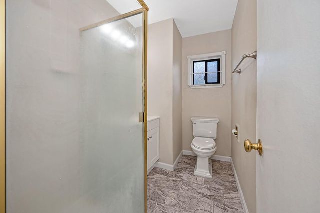 1808 Jamestown Dr, Sacramento, CA 95815