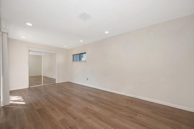 1808 Jamestown Dr, Sacramento, CA 95815