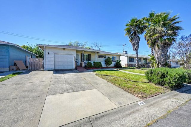 1808 Jamestown Dr, Sacramento, CA 95815