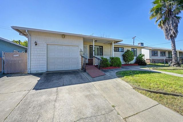 1808 Jamestown Dr, Sacramento, CA 95815