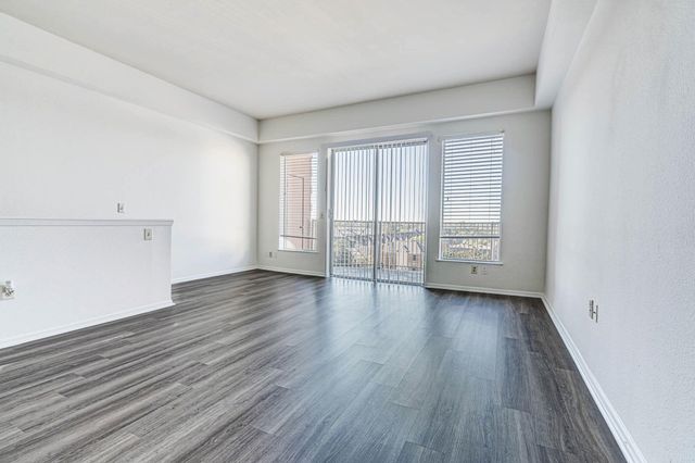 3505 Sage Road 515, Houston, TX 77056