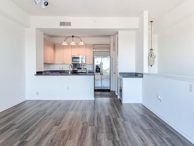 3505 Sage Road 515, Houston, TX 77056