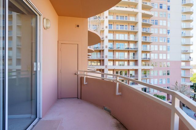 3505 Sage Road 515, Houston, TX 77056