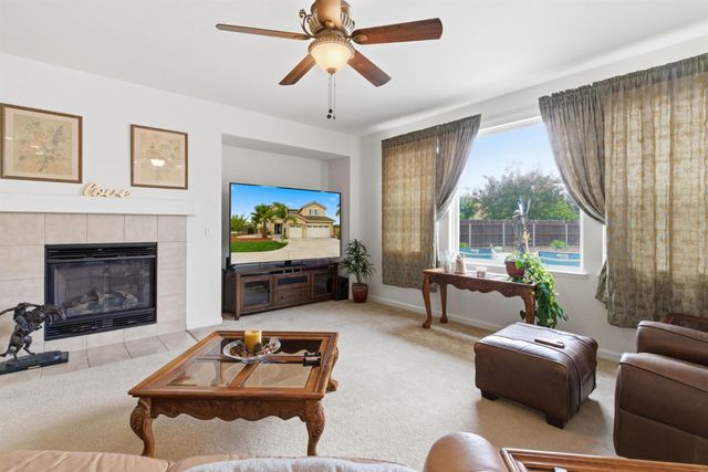 1806 W Ripon Rd, Ripon, CA 95366