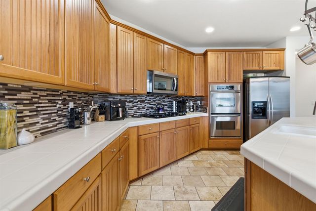 1806 W Ripon Rd, Ripon, CA 95366