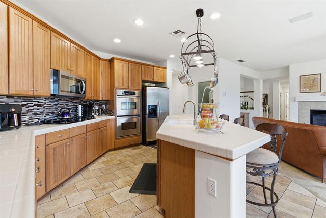 1806 W Ripon Rd, Ripon, CA 95366