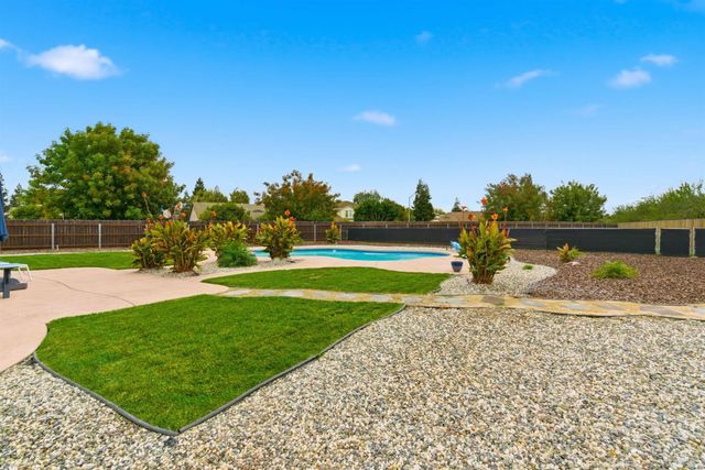 1806 W Ripon Rd, Ripon, CA 95366