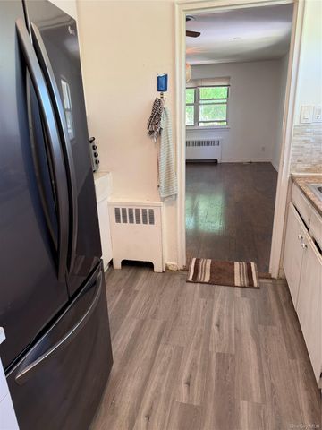 82-32 Langdale Street 141B, New Hyde Park, NY 11004