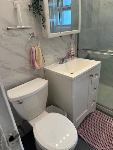 82-32 Langdale Street 141B, New Hyde Park, NY 11004